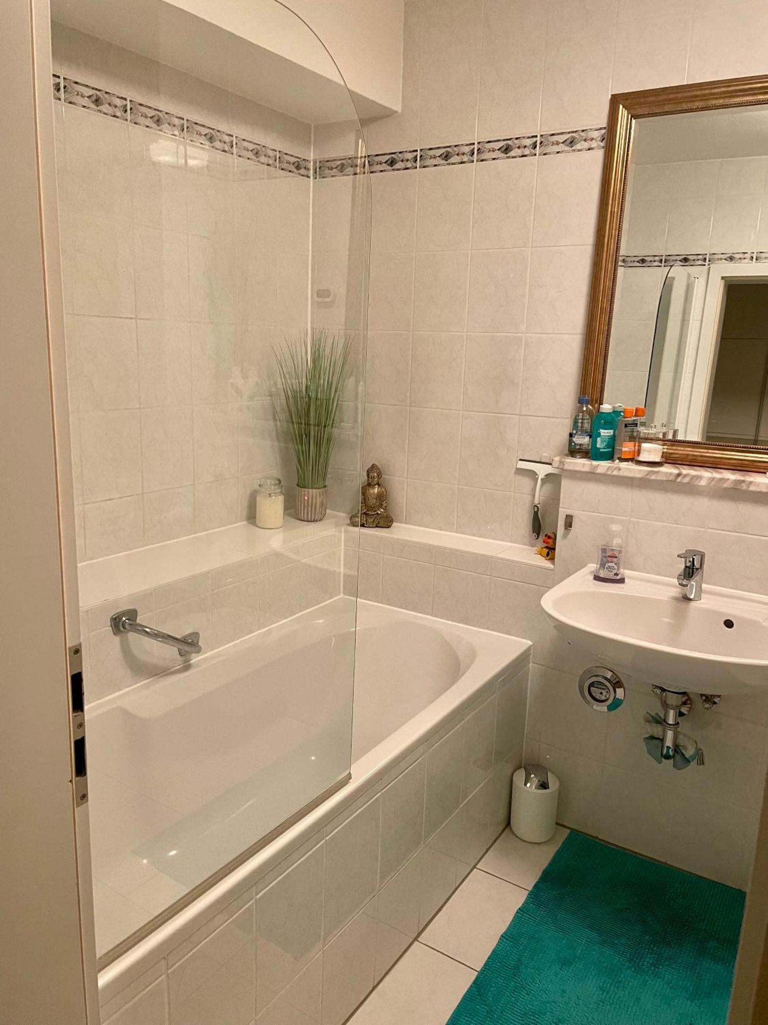 Privatunterkunft Schoenes Und Ruhiges Mit Franzoesischem Balkon *